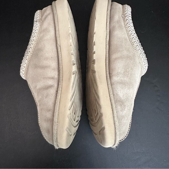 Ugg Tasman Sz 9 - Picture 10 of 11